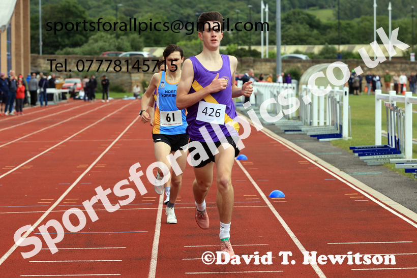 Middle Distance, 2026 Northern Schools Inter Counties, Wentworth, Hexham. Photo: David T. Hewitson/Sports for All Pics